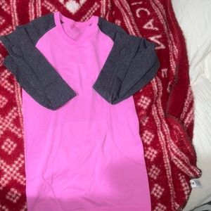 lululemon long sleeve top.